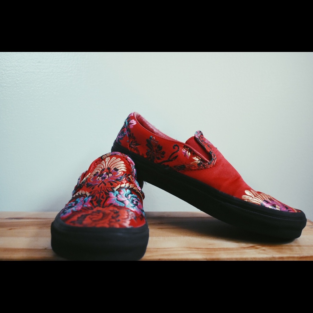 Vans Classic Slip-On (Festival Satin) size 7